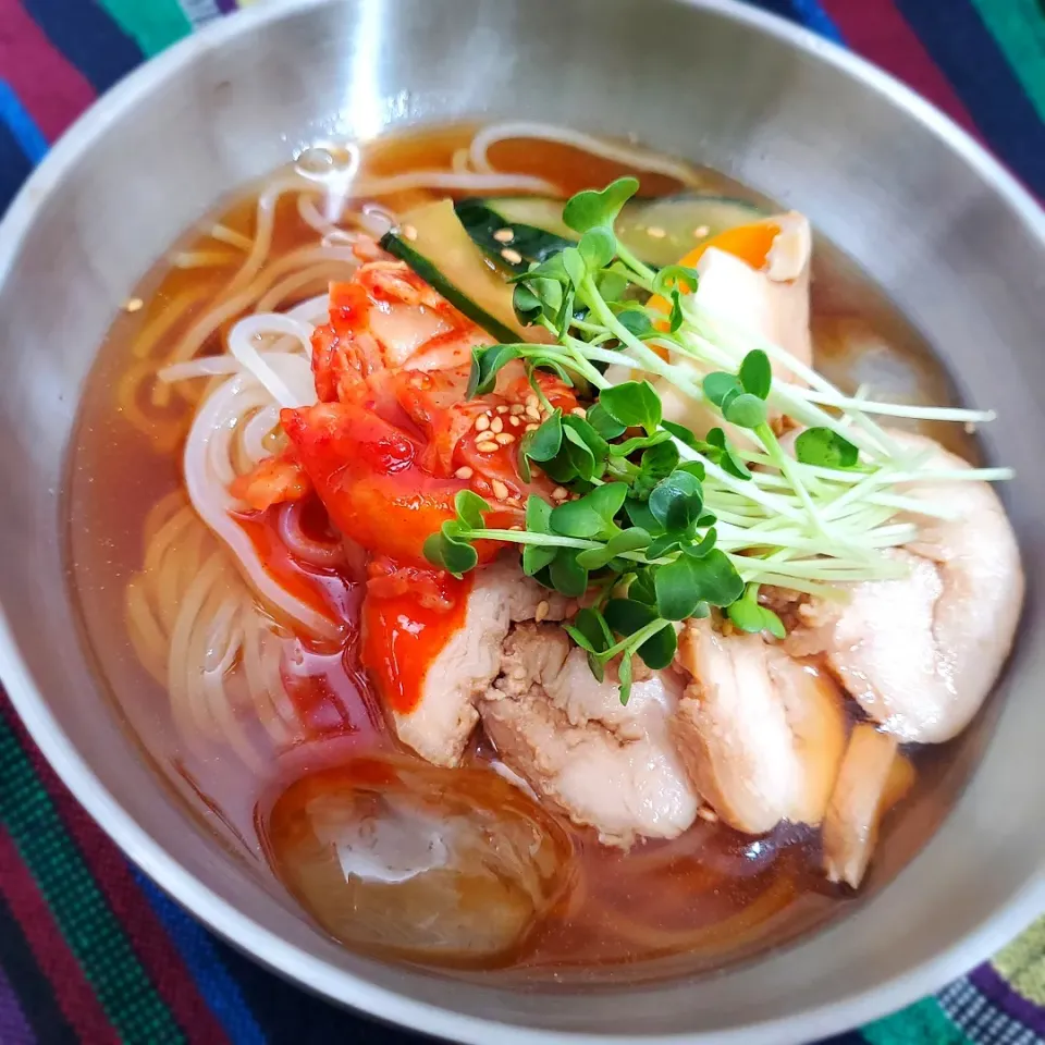 盛岡冷麺、鶏ムネチャーシューON( ˙▿˙　)|まぁさん