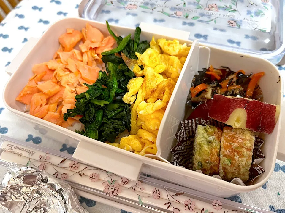 3色弁当🍱鮭〜🐟|えいぽんさん