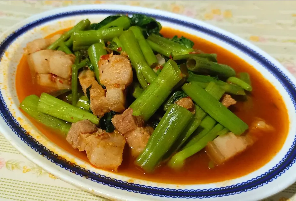 Stir Fried Morning Glory with Chili Paste|🌿Veerapan Mu🌿さん