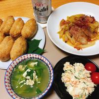 お稲荷さん🦊
豚バラとセロリのチリソース炒め 
セロリの葉のスープ
ポテトサラダ