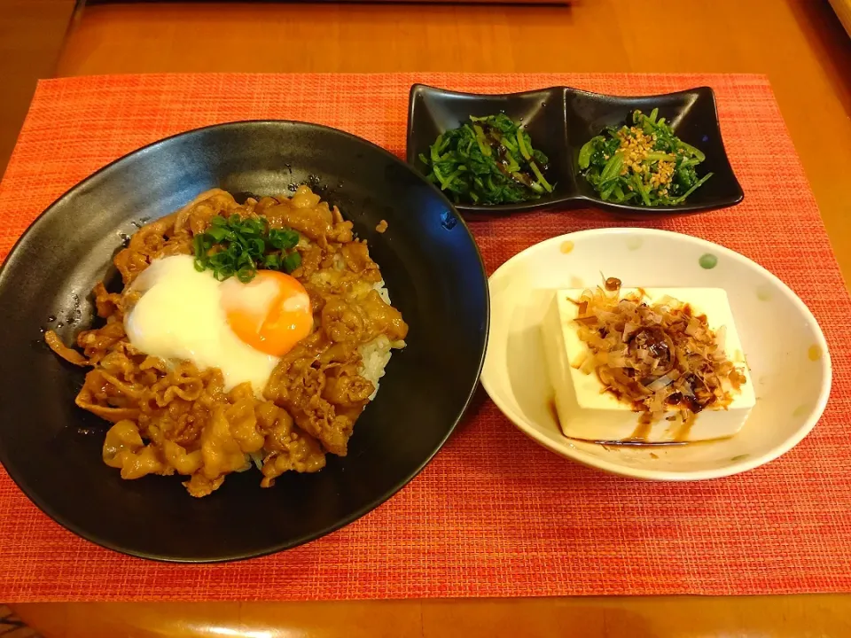 ☆スタミナ丼
☆冷奴
☆大根間引き菜２種|chikakoさん