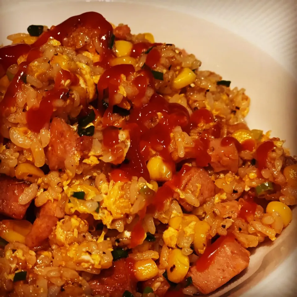 Spam ! Spam ! Spam ! 
Dinner tonight low cost easy to make 
Spam , Sweetcorn , Rice , Spice’s Tomato Ketchup 
Salt & Pepper fresh Garlic , eggs 
Stir Fried easy|Emanuel Hayashiさん