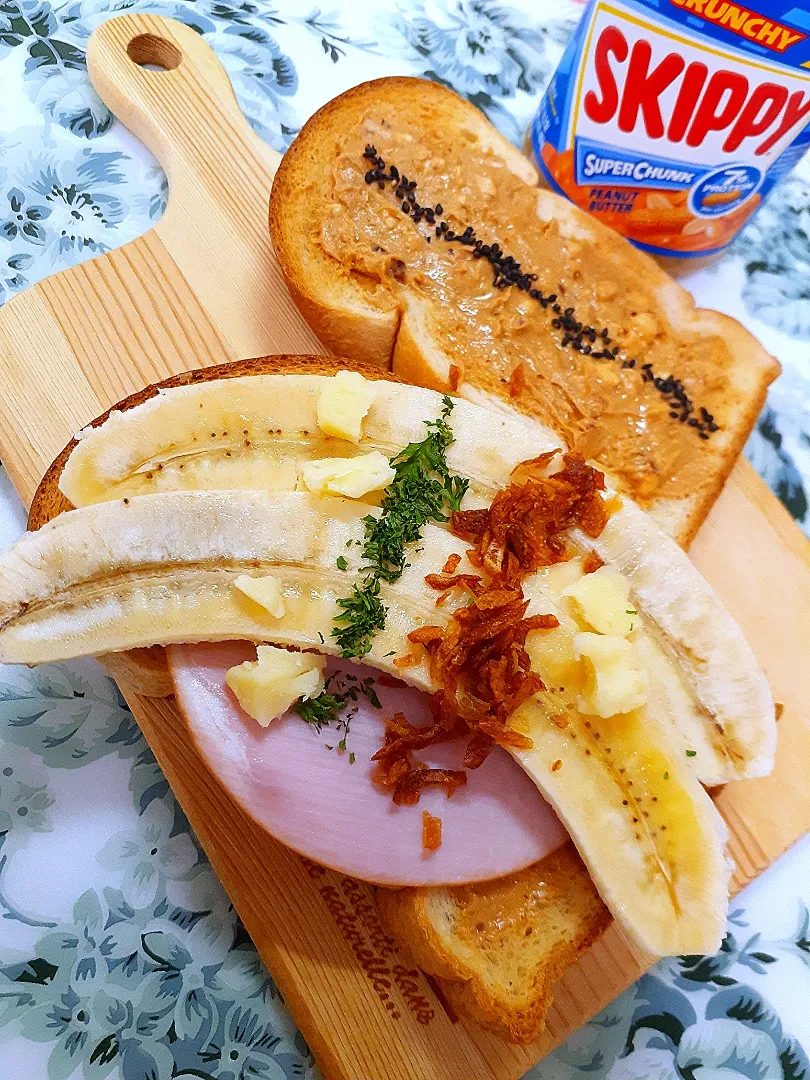 🔷低糖質食パンdeエルビスサンド🥪…のような🍞トーストサンド20220928🔷|@きなこさん