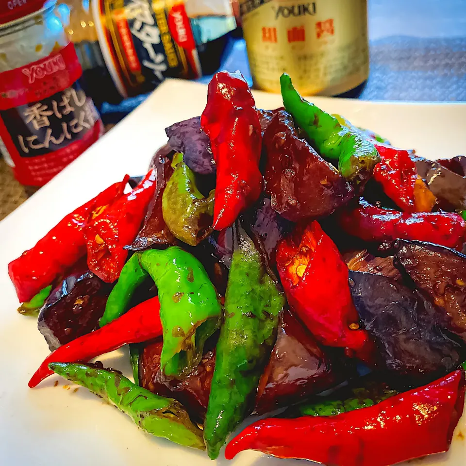 甘長とうがらし🌶と茄子🍆の中華味噌炒め|にゃんぺこさん