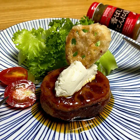 「香ばしにんにく醤」を使ってみたSnapdishの料理・レシピ写真:蓮根の挟み焼きステーキ風