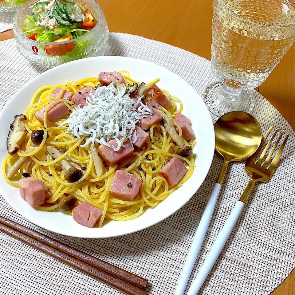 ベーコン、キノコ、しらすの和風パスタ|かなママさん