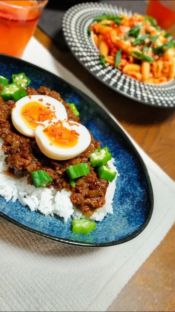 Snapdishの料理写真:今夜はキーマカレー🍛
夜勤だけど、皆んな疲れているから頑張りました！|じゃじゃまるさん