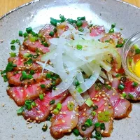 Snapdishの料理写真:牛のタタキユッケ風|あーきさん