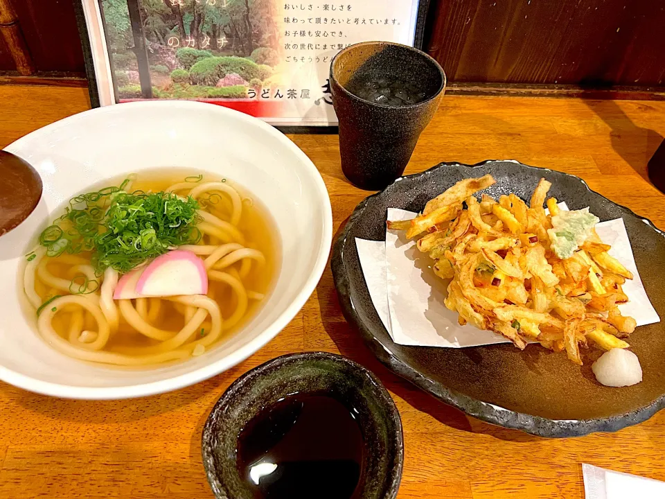 今日のランチはかけうどんとかき揚げ✨|yokoさん