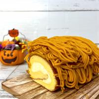 かぼちゃのモンブランロールケーキ