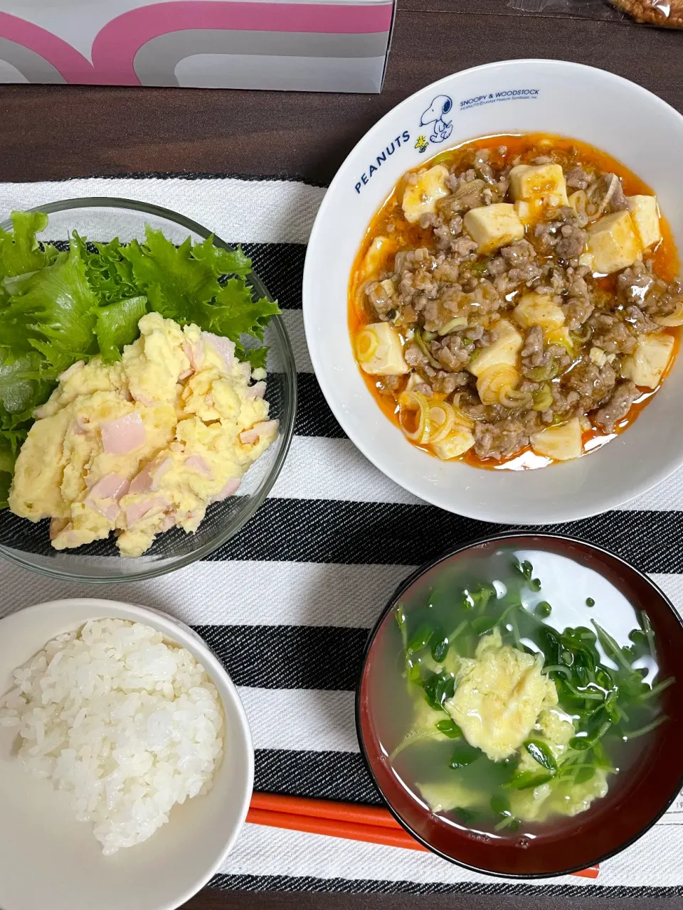 マーボー豆腐、ポテサラ、豆苗と卵の中華スープ|コンポタマさん