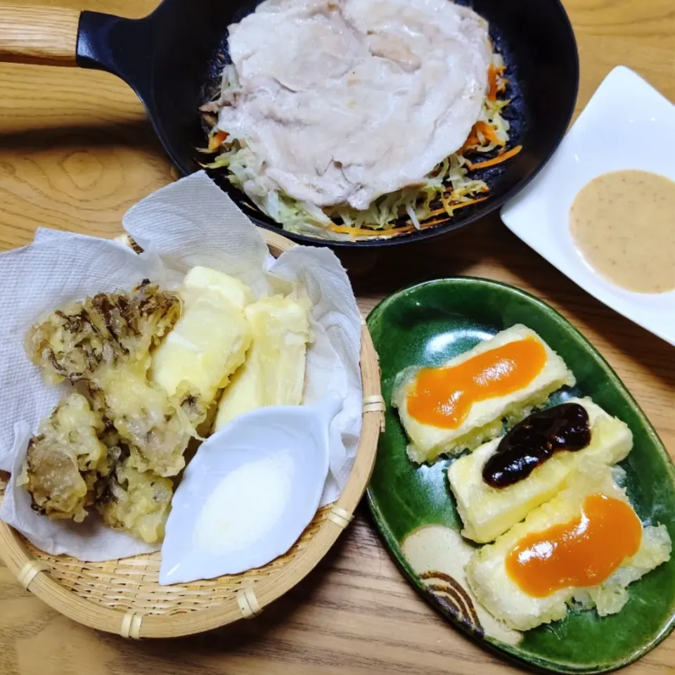 Snapdishの料理写真:『お豆腐の天ぷら 料理に使える絹豆腐』|seri-chanさん