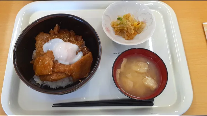 金曜日の昼食/豚丼🐷|昼食さん