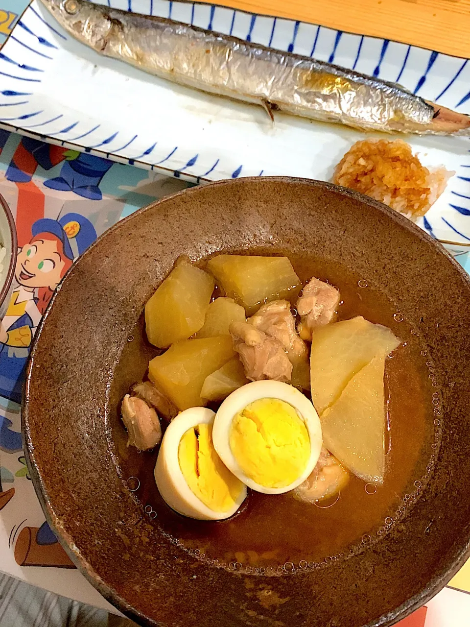 鶏肉と大根と卵の煮物　&   秋刀魚の塩焼き|ぺろたんさん