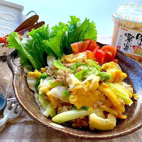 「味の饗宴 無添加生750g」を使ってみたSnapdishの料理・レシピ写真:キャベツと卵の肉みそ炒め
〜 𝘚𝘵𝘪𝘳-𝘧𝘳𝘪𝘦𝘥 𝘊𝘢𝘣𝘣𝘢𝘨𝘦 𝘢𝘯𝘥 𝘌𝘨𝘨𝘴 𝘸𝘪𝘵𝘩 𝘔𝘪𝘴𝘰 〜
【マルサンアイさんの“味の饗宴 無添加生”使用】