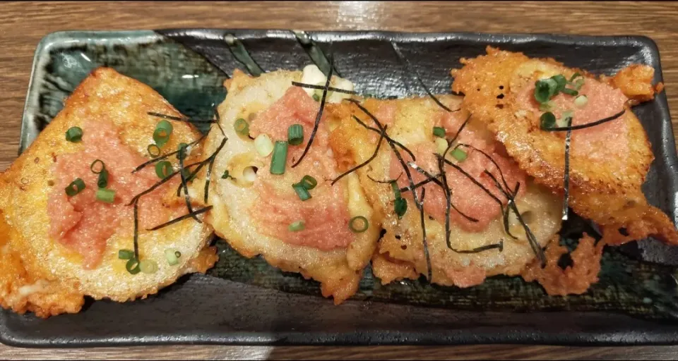 幕張駅　野の茶　蕎麦屋　　レンコン明太子チーズ揚げ|フージさん