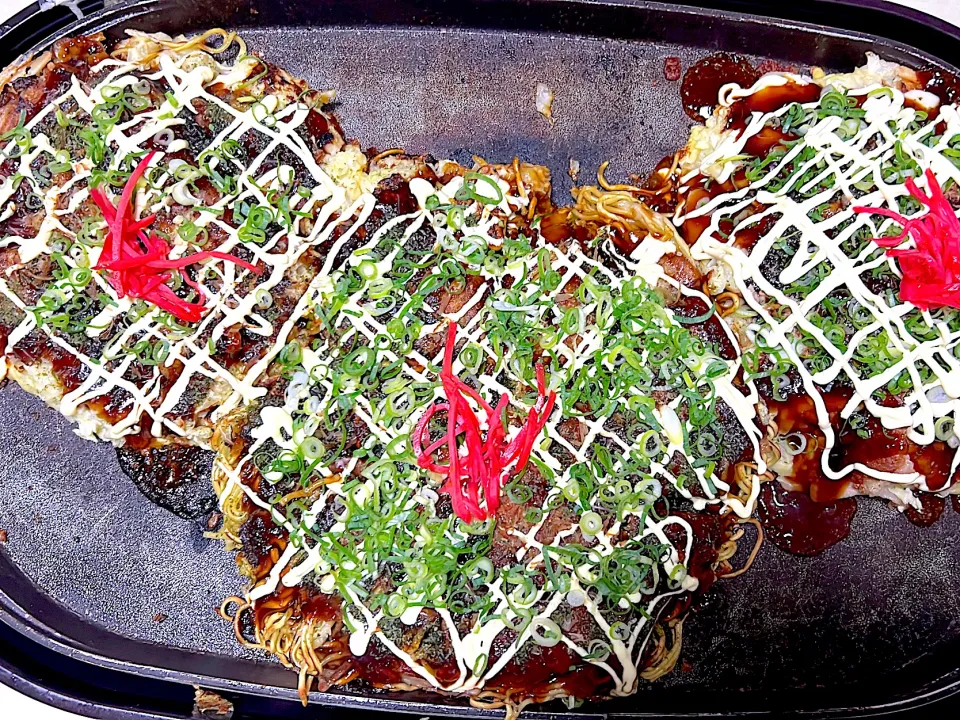 関西風お好み焼きチーズもち玉、そば入り、ミックス🍽|たかよんさん