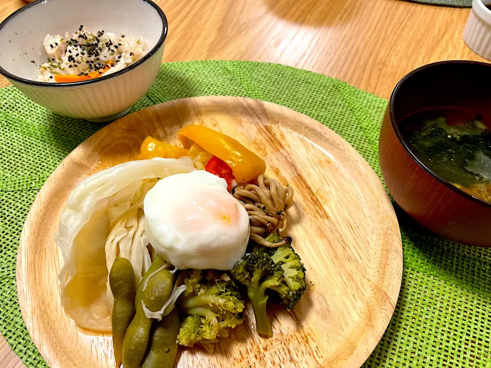 蒸し野菜盛りと炊き込みご飯|はなさん