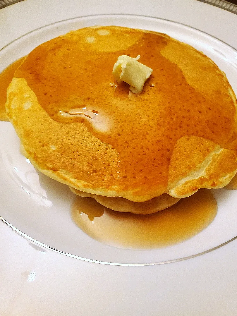 Pancakes|Lizzy Leylegianさん