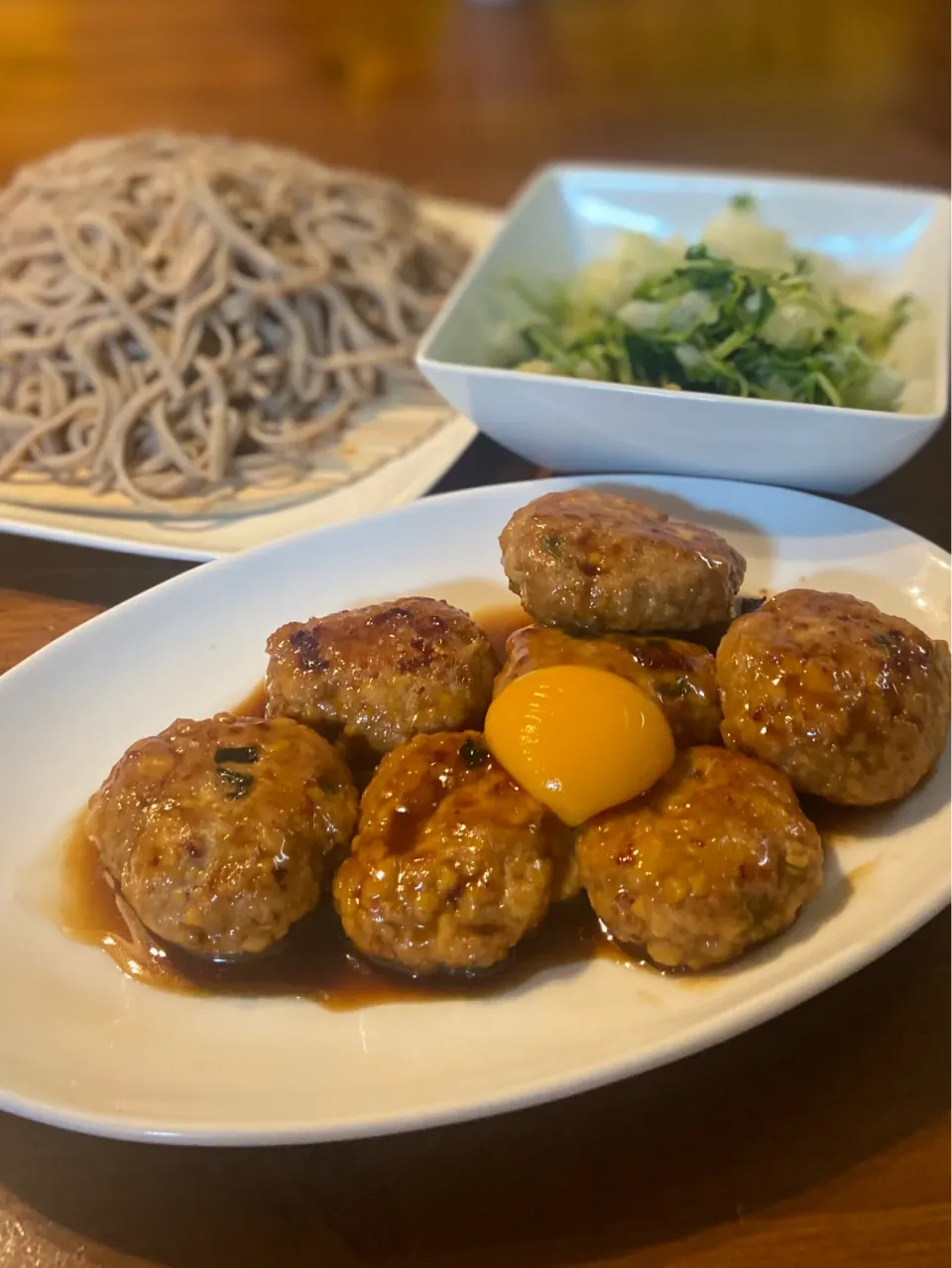 10/1の夕食　鶏つくね豆腐入りと蕎麦|yoneさん