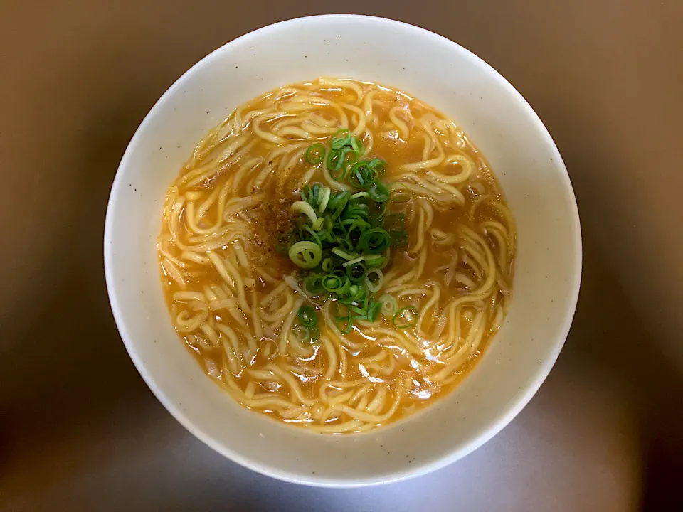 日清 ラ王味噌ラーメン|ばーさんさん