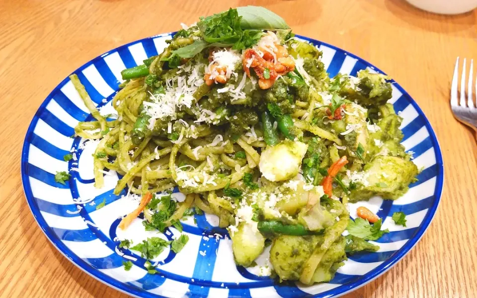 Linguine al Pesto Genovese
リングイネ ジェノベーゼ|Masahiko Aasanoさん