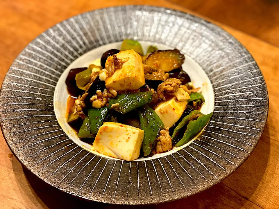 具沢山☆ごろごろ麻婆茄子豆腐☺︎|まめすけ。さん