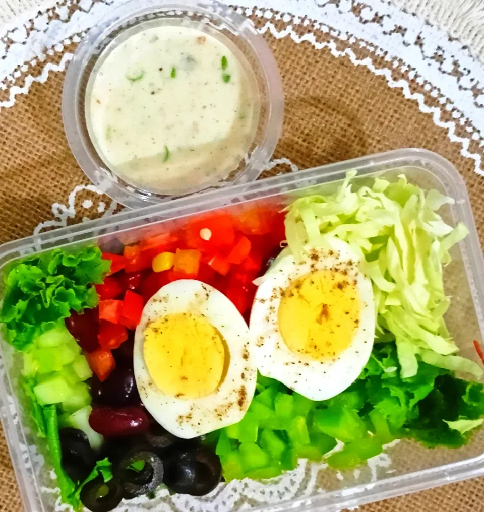 Egg rainbow salad|Happy Green Bowlさん