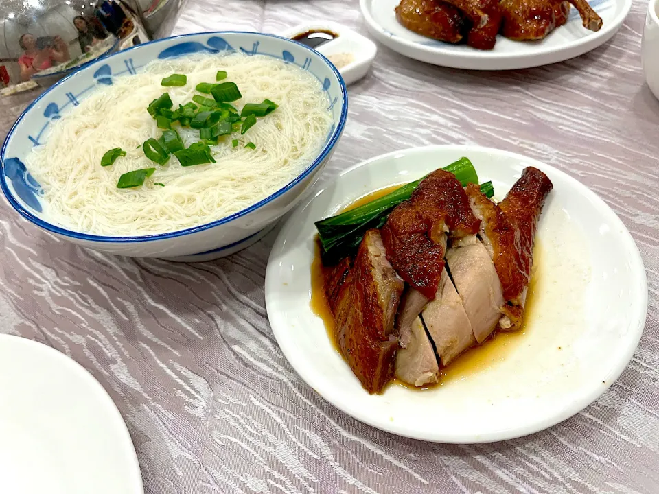 Rice noodles with goose|skyblueさん