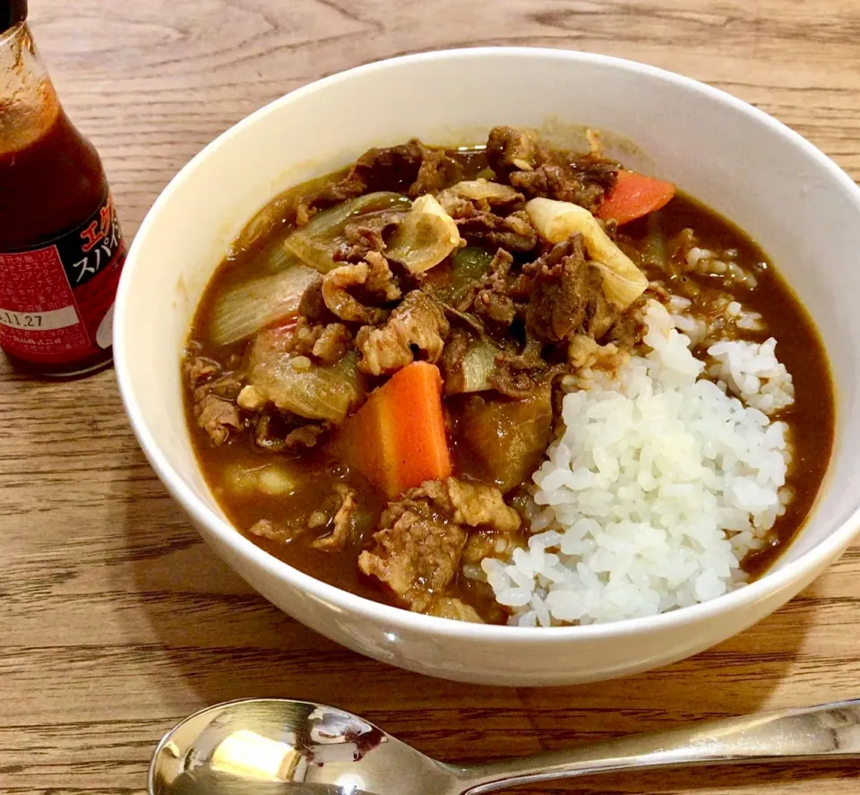 簡単 牛すじカレーで昼ごはん・・|ばくあんしゃさん