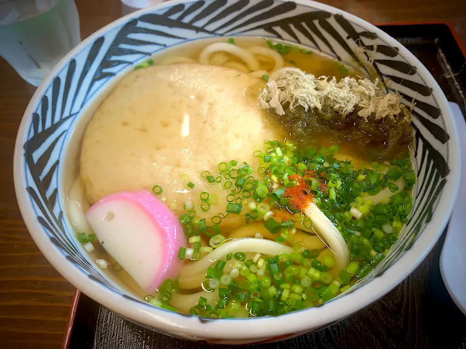 大分出張中のお昼ご飯！天神うどんさんの丸天うどん|ひーちゃんさん