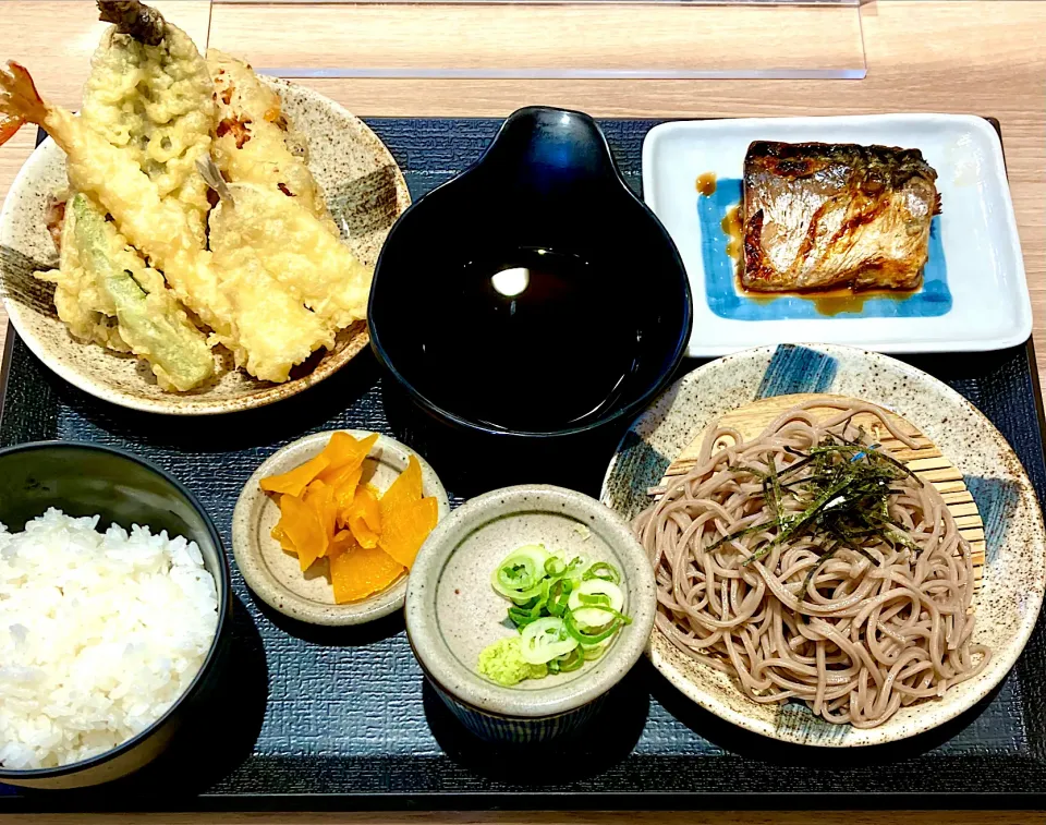 ミニ天ざる定食|mottoさん
