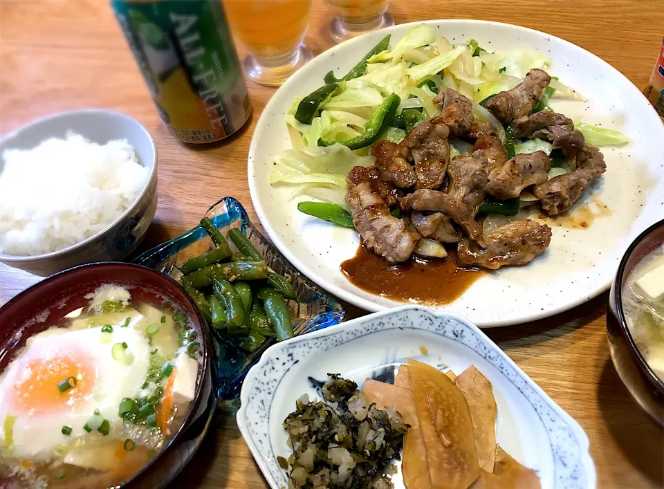 豚ハラミのタレ炒め　青パパイヤの醤油漬け|じゅんさんさん