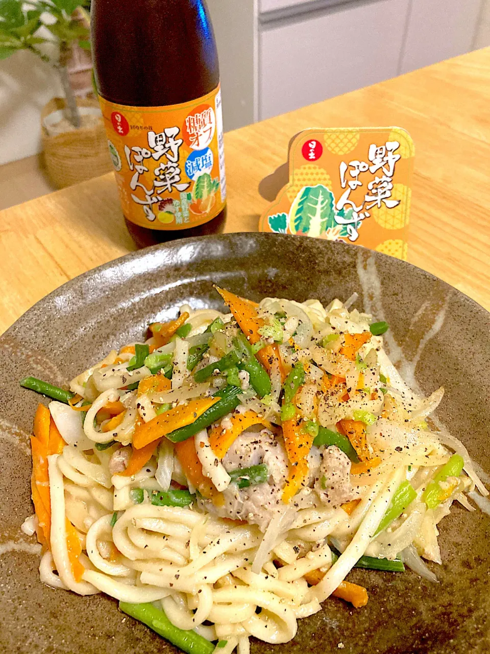 焼うどん♡白だしで薄味にして、追い野菜ぽんず(n´—｀n)おいしぃ|さくたえさん