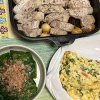 Snapdishの料理写真:豚ロースガーリック焼き、ほうれん草おひたし、カニ卵|peanutsさん