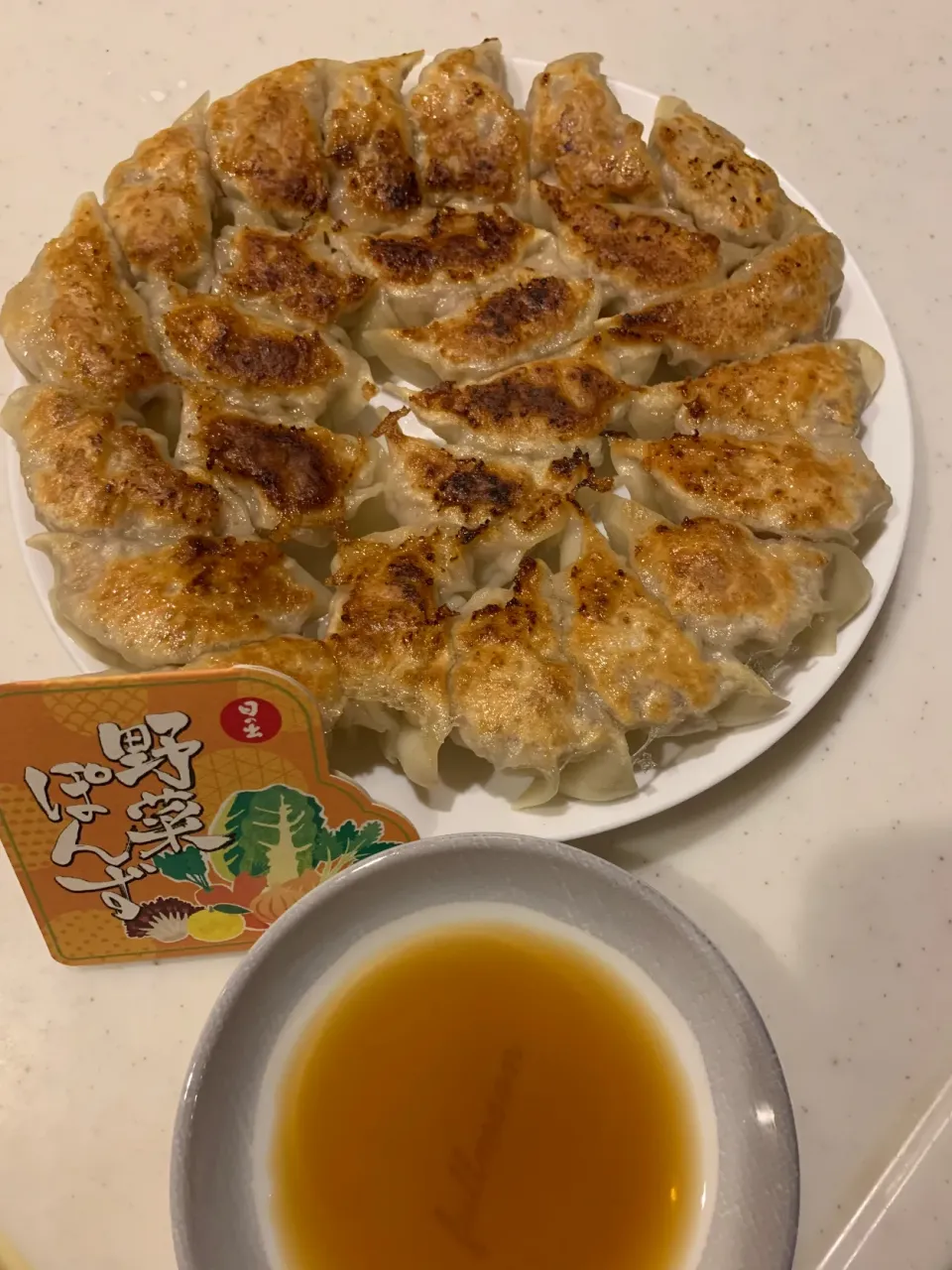 餃子のタレはポン酢で。|ちととんさん