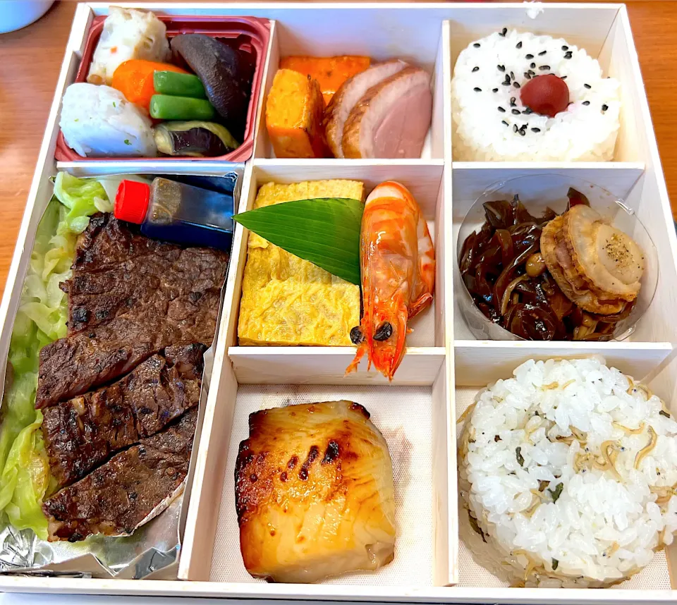 ざくろの幕の内弁当|Food is lifeさん