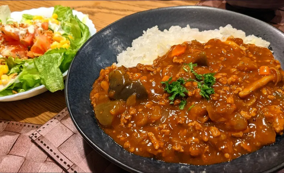 挽き肉のハヤシライス家庭菜園のパセリのせ|まみさん