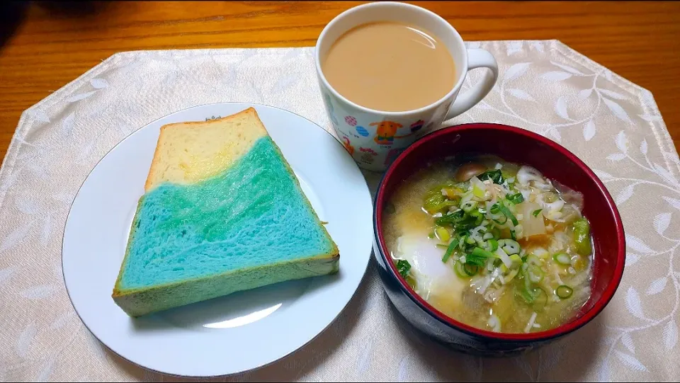 10/7の朝食
FUJISAN SHOKUPANで朝ごはん🍞|卯月さん