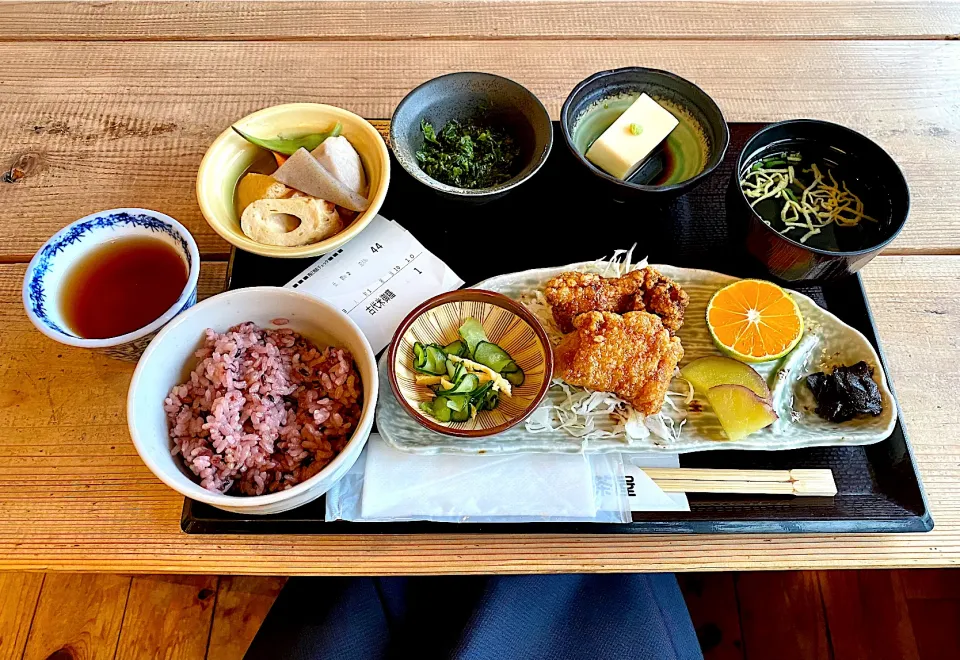 古代米御膳、ひとりランチ☔️|Hi-Niさん