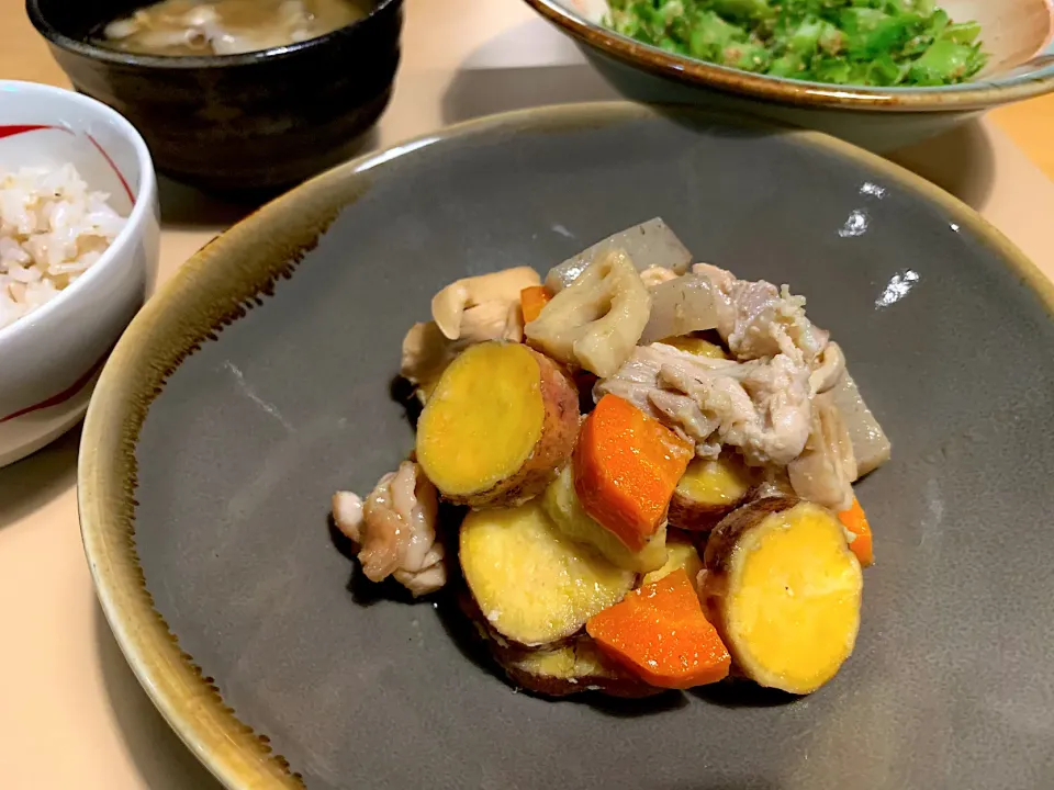 安納芋と鶏肉のこっくり甘辛煮|かなっぺさん