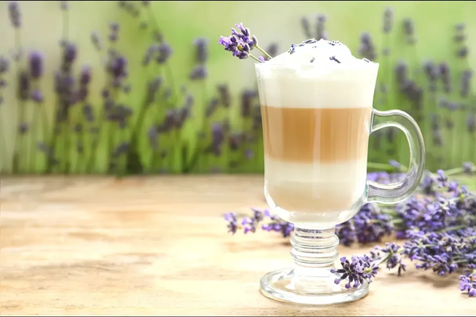 Vegan Lavender Latte|Iris Helena Stephensonさん