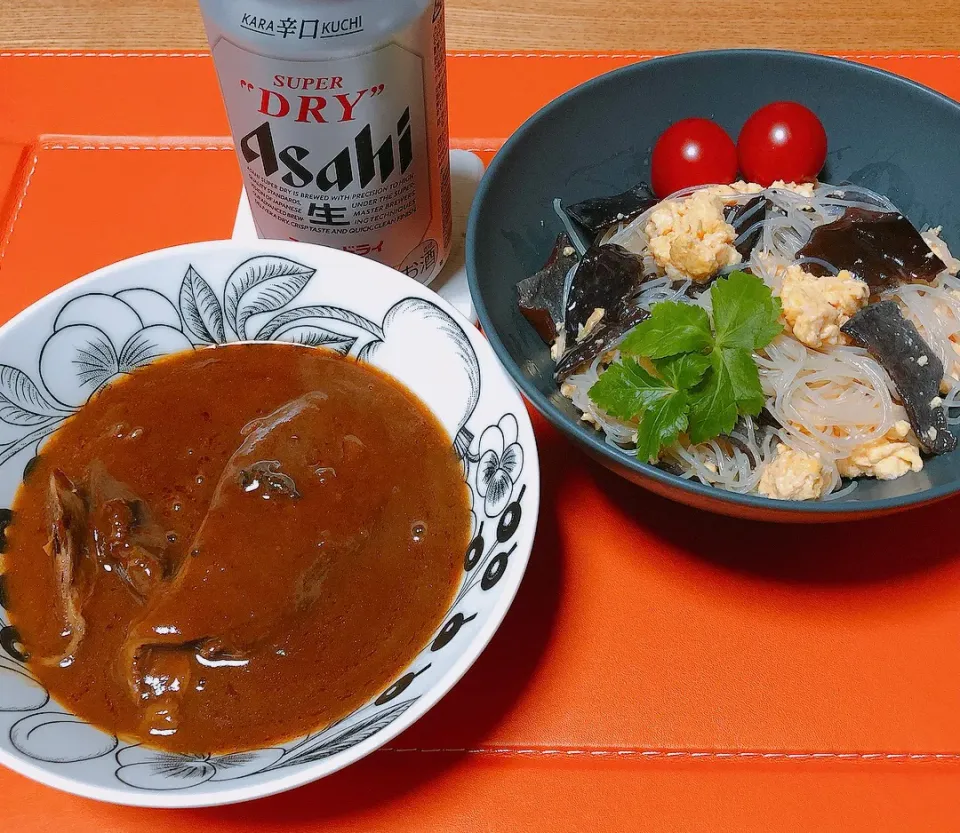 レトルトのビーフカレー🍛
きくらげ、春雨、玉子のあえもの|naoさん