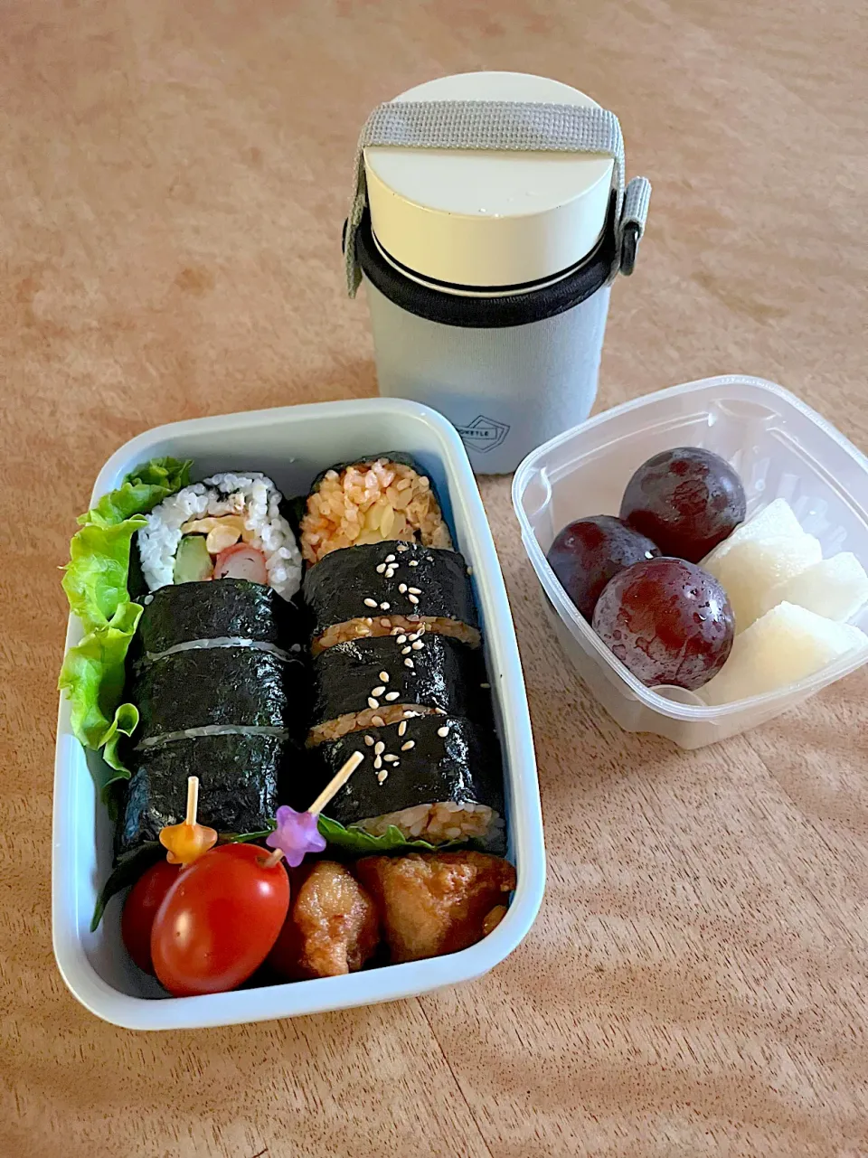 Snapdishの料理写真:サラダ巻きとチーズキンパ弁当|Sakikoさん