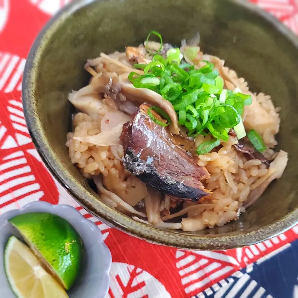 サンマ缶と舞茸の炊き込みご飯(  ˙▿˙　)簡単に|まぁさん