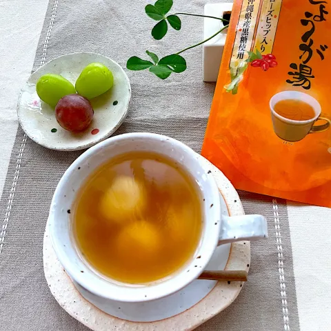 「しょうが湯」を使ってみたSnapdishの料理・レシピ写真:しょうが湯に白玉入れておめざ