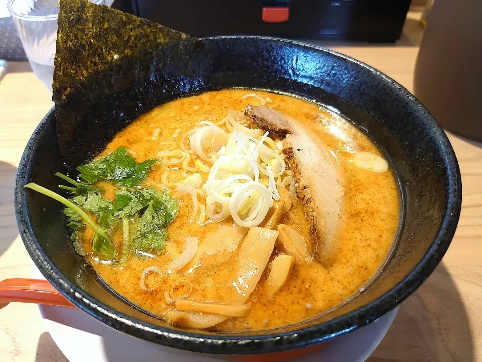 焼あご豚骨ラーメン　@自家製麺　川崎屋　さいたま|nobさん