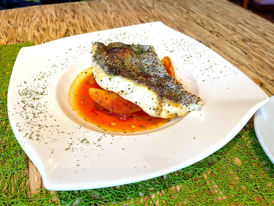 Baked sea bass fillet|skyblueさん