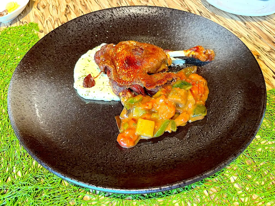 8 hours sous vide confit duck leg|skyblueさん