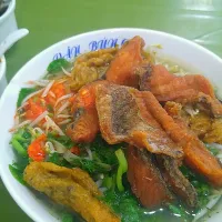 Snapdishの料理写真:Fried fish noodles|Huyền Mỹさん